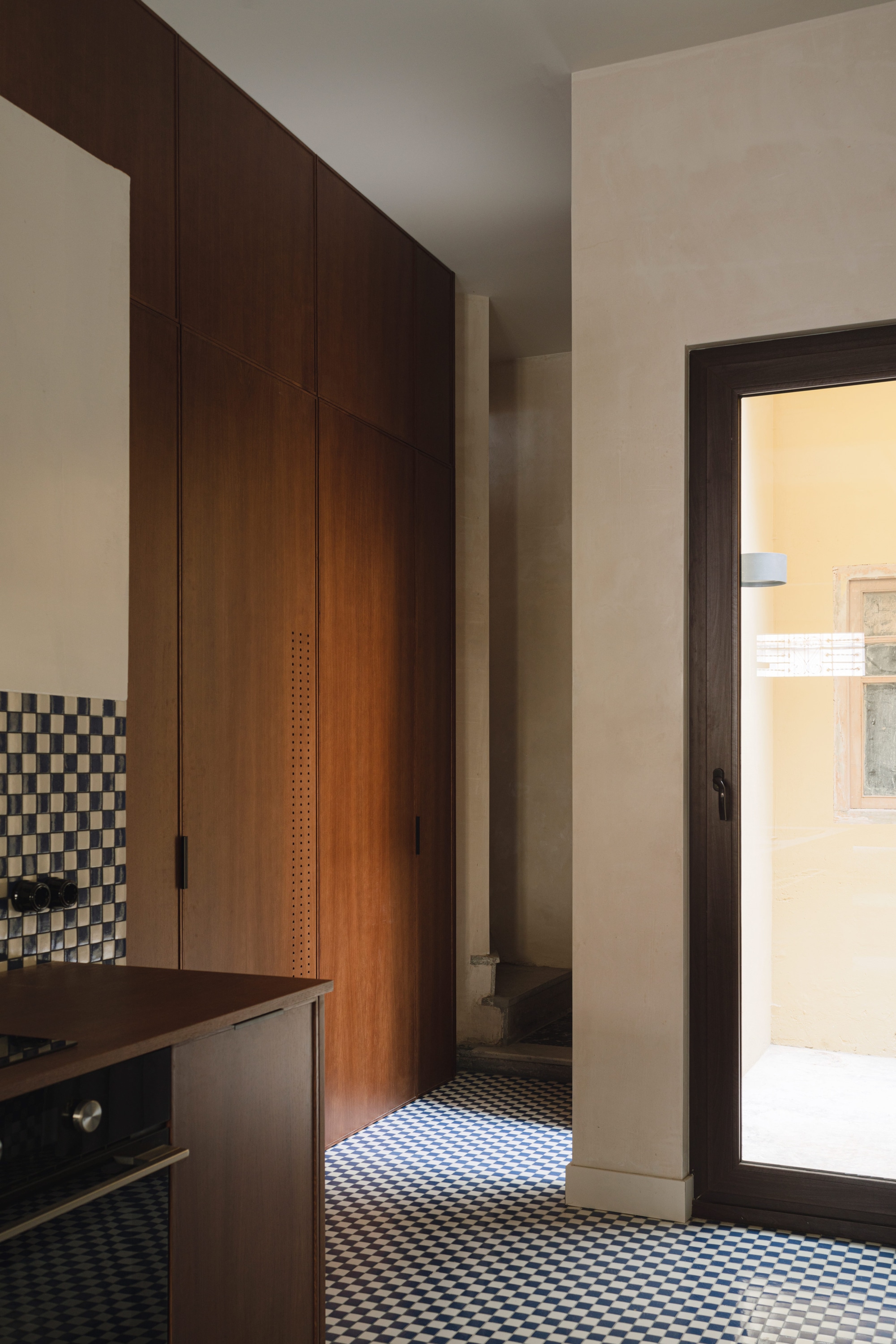 Carpinteria Valencia Madera svg+xml;charset=utf