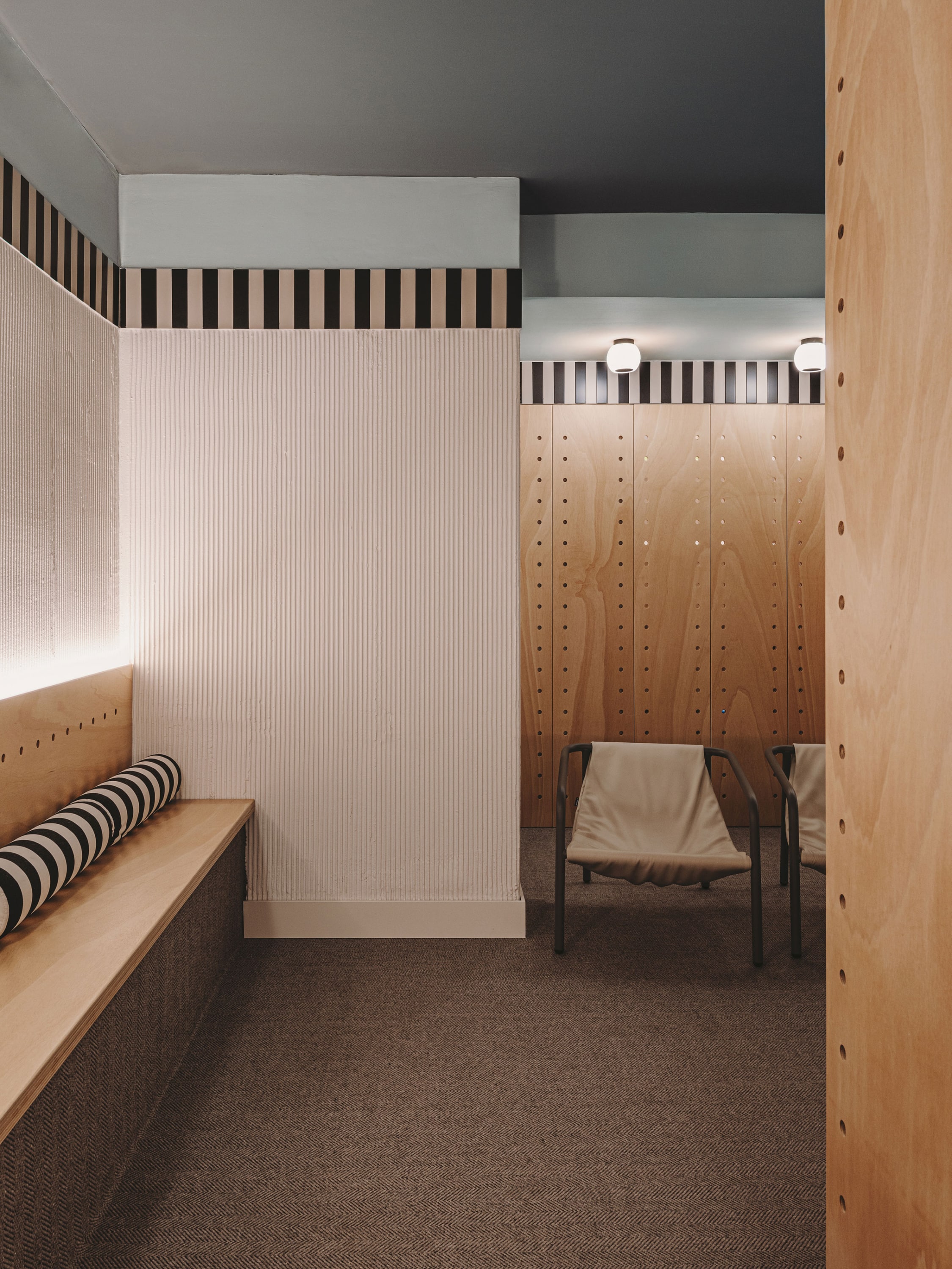 Carpinteria Valencia Madera svg+xml;charset=utf