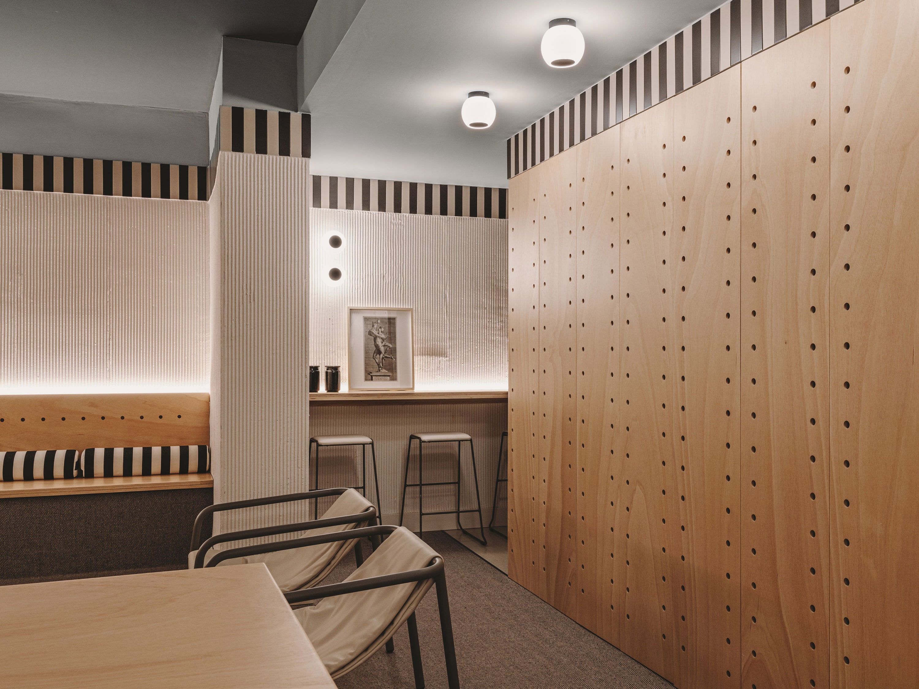 Carpinteria Valencia Madera svg+xml;charset=utf