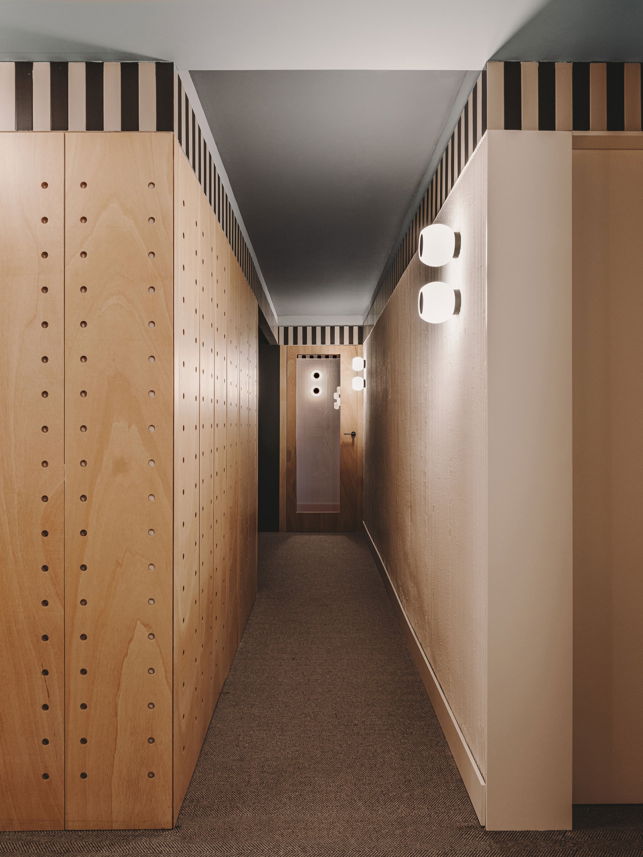 Carpinteria Valencia Madera svg+xml;charset=utf