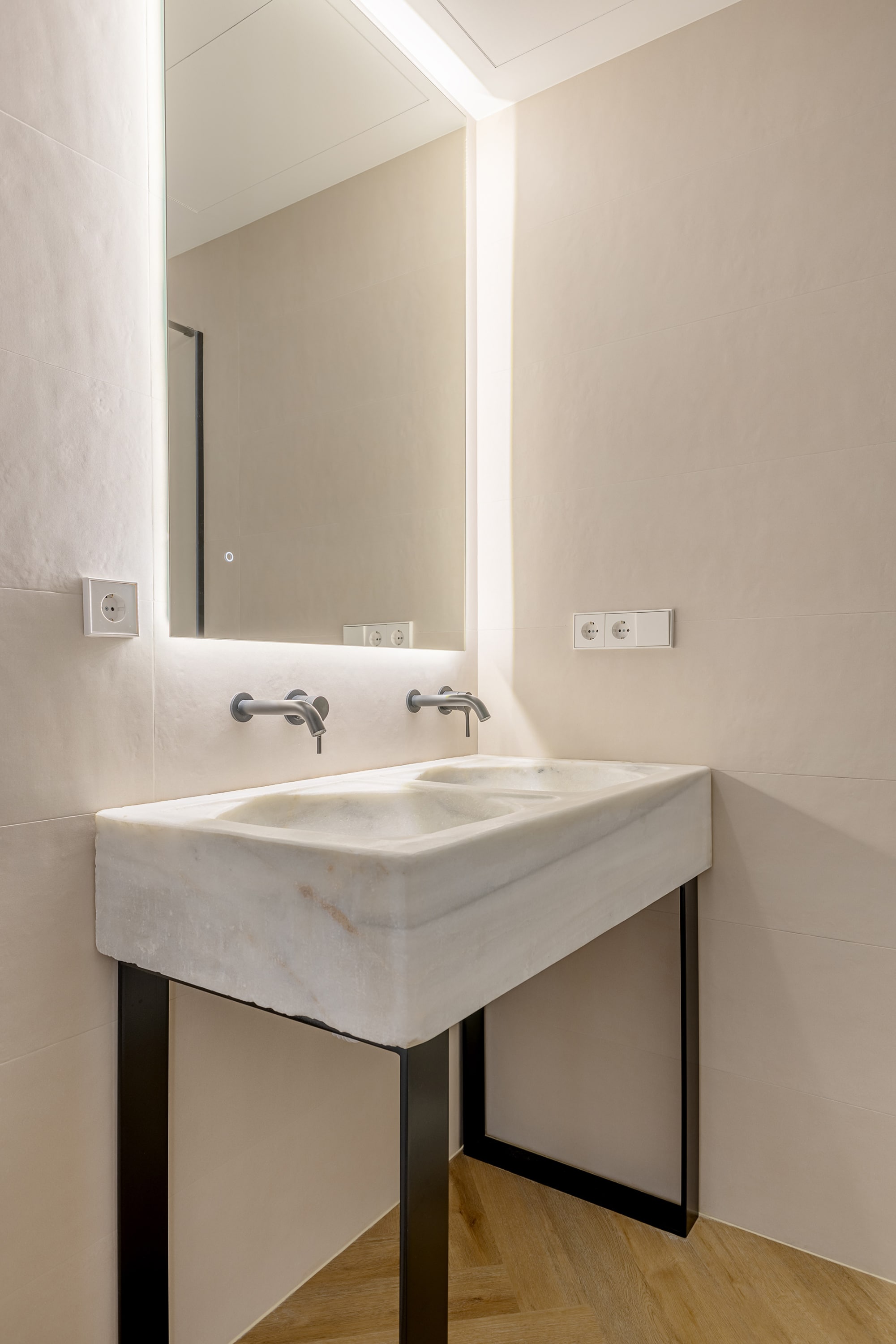 265A0886 HDR 1 svg+xml;charset=utf